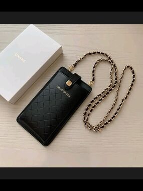 COCO CRUSH Black Quilted Crossbody Phone Bag